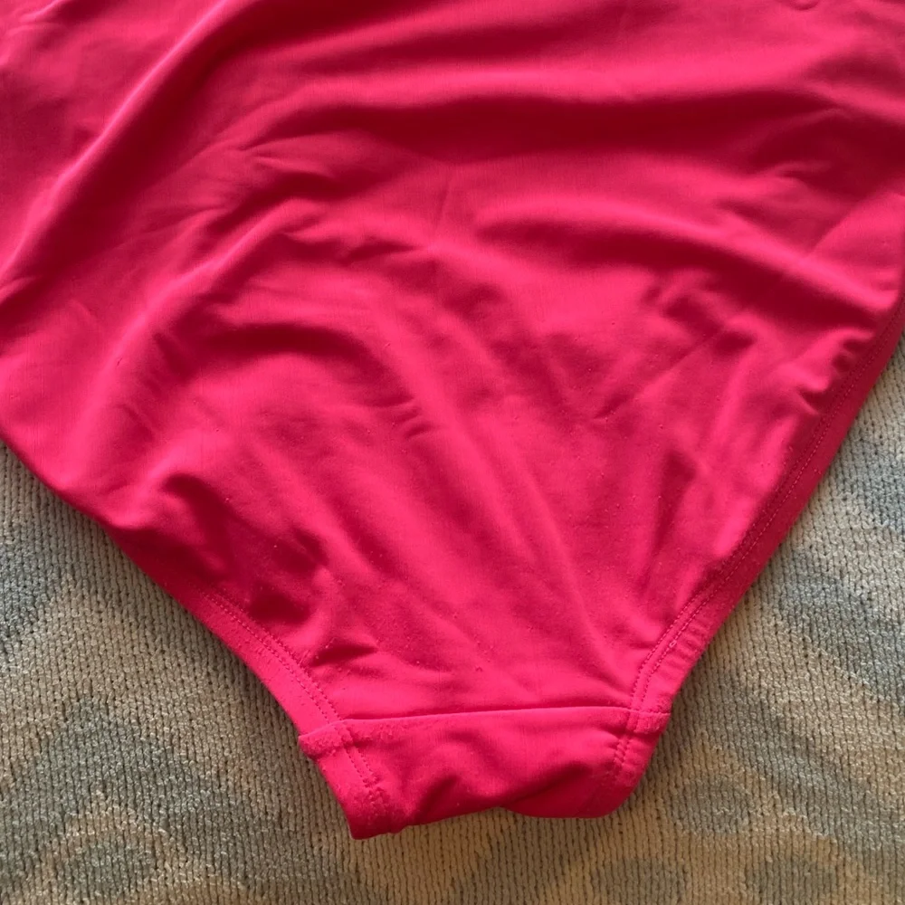 Women's Pink Ruffle Trim Maternity Swimsuit - Picture 5 of 6